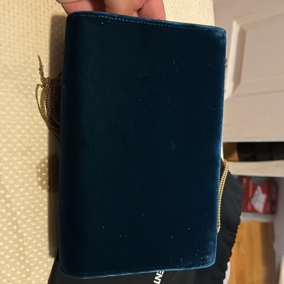 Saint Laurent gold chain blue velvet purse. - Picture 5 of 5